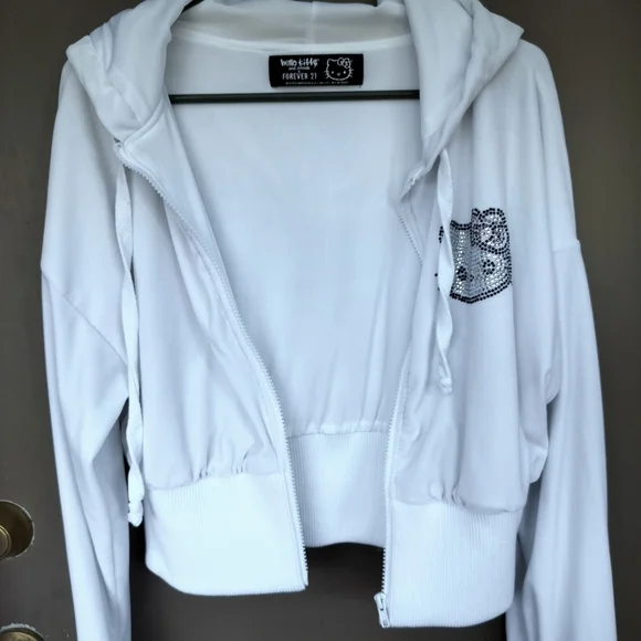 Forever 21 X Hello Kitty White Velour Cropped Hoodie with Rhinestones Rare - Picture 7 of 11